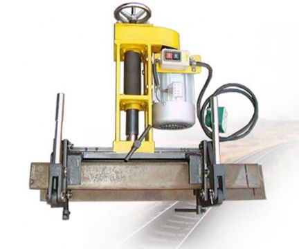 點(diǎn)擊查看詳細(xì)信息<br>標(biāo)題：三相電動鋼軌鉆孔機(jī) 閱讀次數(shù)：2458