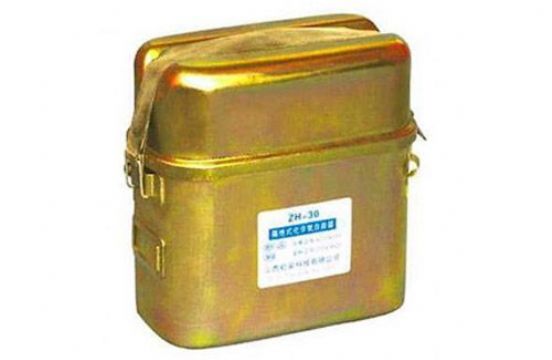 點擊查看詳細信息<br>標題：隔絕式化學氧自救器 閱讀次數(shù)：2366