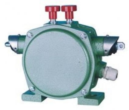 點(diǎn)擊查看詳細(xì)信息<br>標(biāo)題：KLB-T-S雙向平衡拉繩開關(guān)15 閱讀次數(shù)：1974