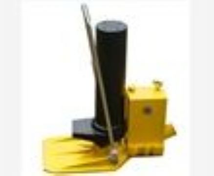 點(diǎn)擊查看詳細(xì)信息<br>標(biāo)題：GYQD-196型寬枕板起道器 閱讀次數(shù)：2534