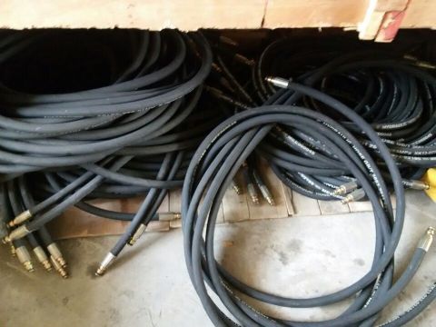 點擊查看詳細(xì)信息<br>標(biāo)題：膠管高壓膠管 直徑19 直徑25  15898635797 閱讀次數(shù)：2115