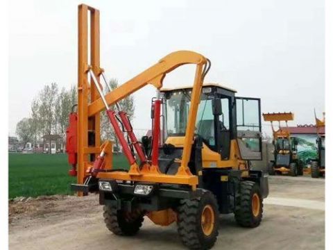 點(diǎn)擊查看詳細(xì)信息<br>標(biāo)題：打樁機(jī) 閱讀次數(shù)：3055