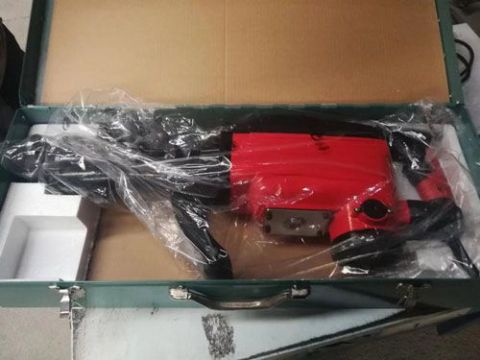 點(diǎn)擊查看詳細(xì)信息<br>標(biāo)題：電鎬 閱讀次數(shù)：2178