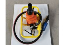 點(diǎn)擊查看詳細(xì)信息<br>標(biāo)題：架座支撐氣動(dòng)手持式鉆機(jī) 閱讀次數(shù)：1544